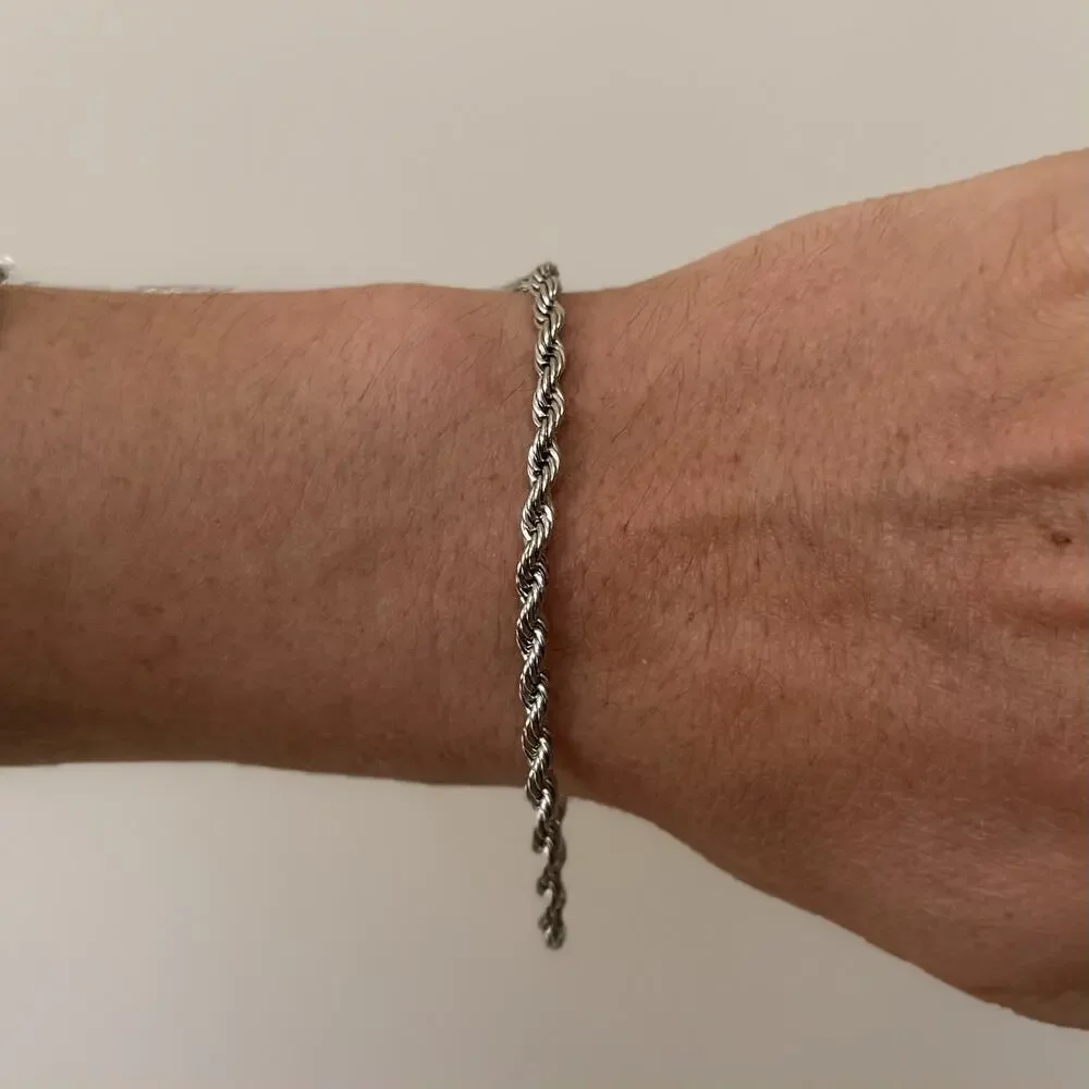 Y2K Silver Rope Chain Bracelet Minimalist Jewelry Unisex Dainty Modern Accessory